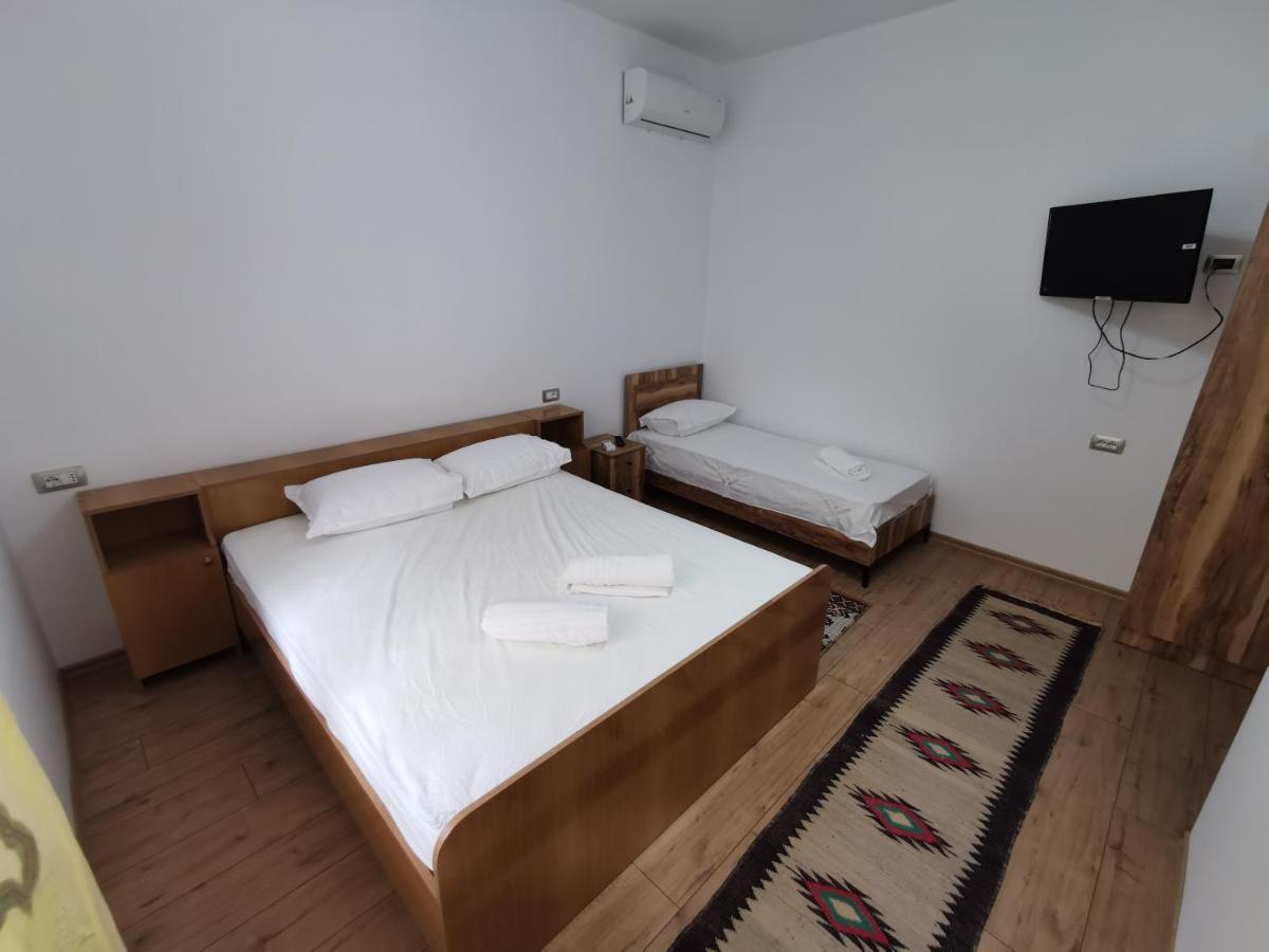 Bujtina Valgent Bed & Breakfast Berat Ngoại thất bức ảnh
