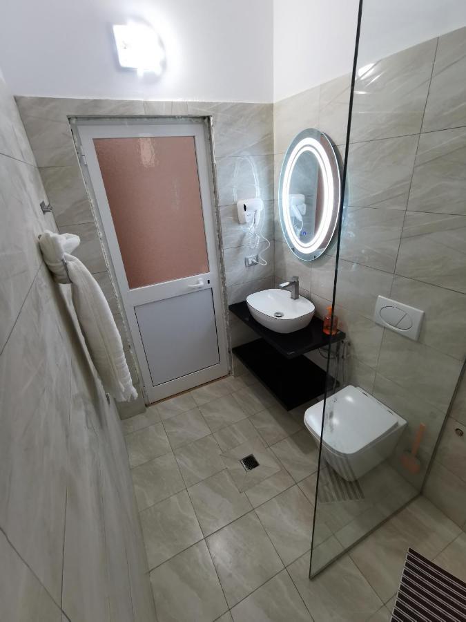 Bujtina Valgent Bed & Breakfast Berat Ngoại thất bức ảnh