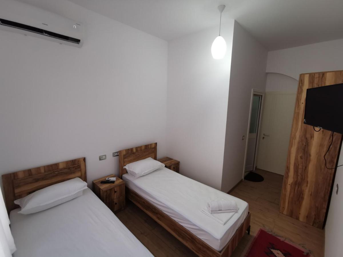 Bujtina Valgent Bed & Breakfast Berat Ngoại thất bức ảnh
