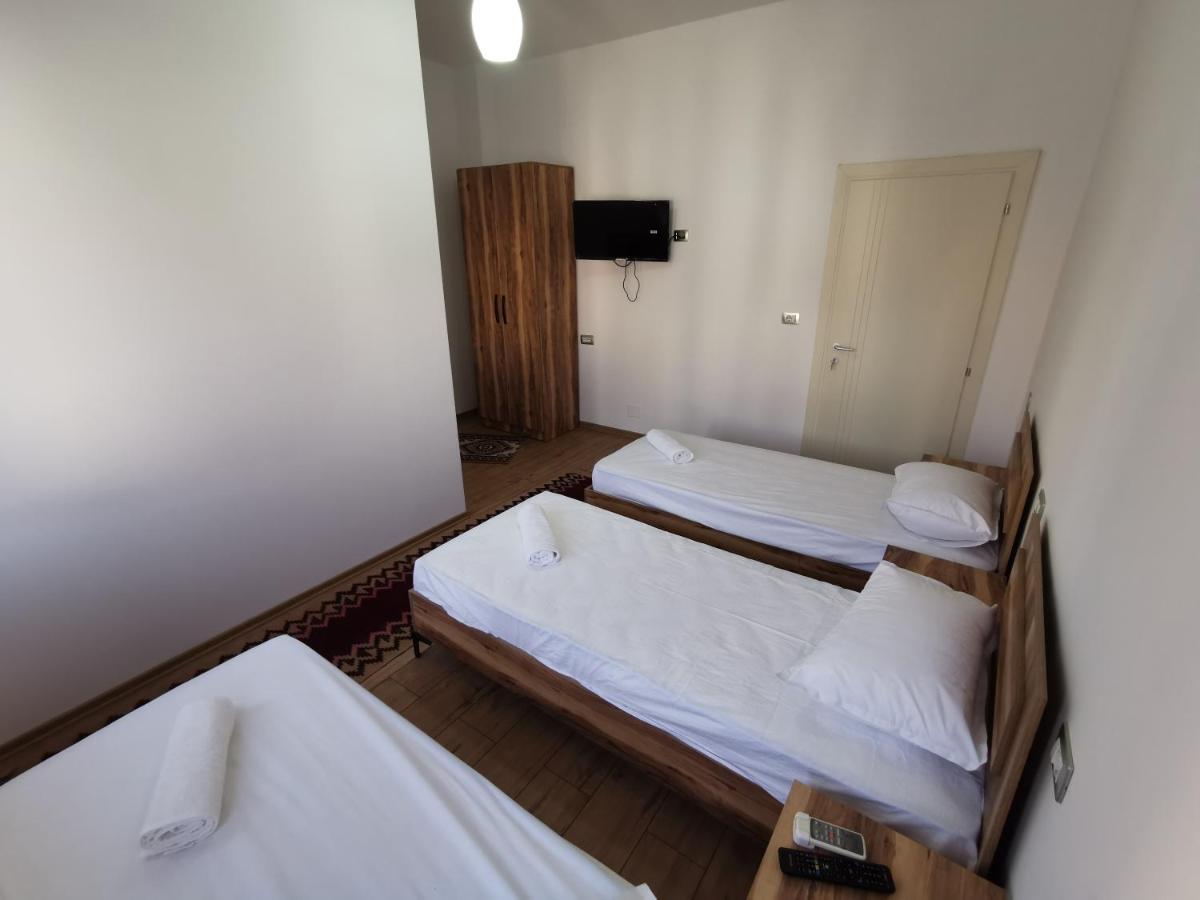 Bujtina Valgent Bed & Breakfast Berat Ngoại thất bức ảnh